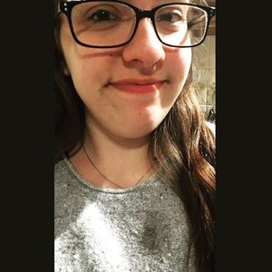 Meet your Posher, Francesca